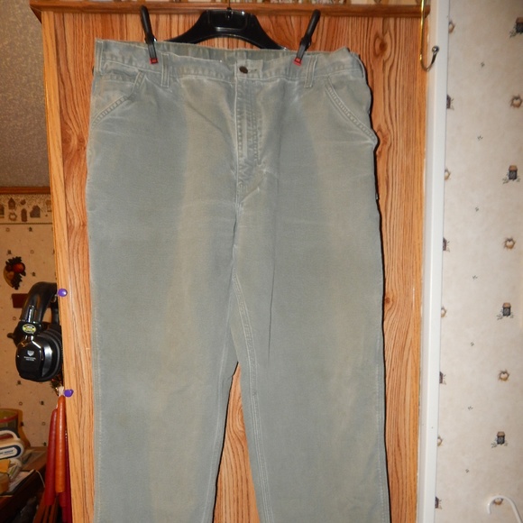 Men's Carhartt 42 x 32 Dungaree Fit Work Pants - Picture 1 of 5